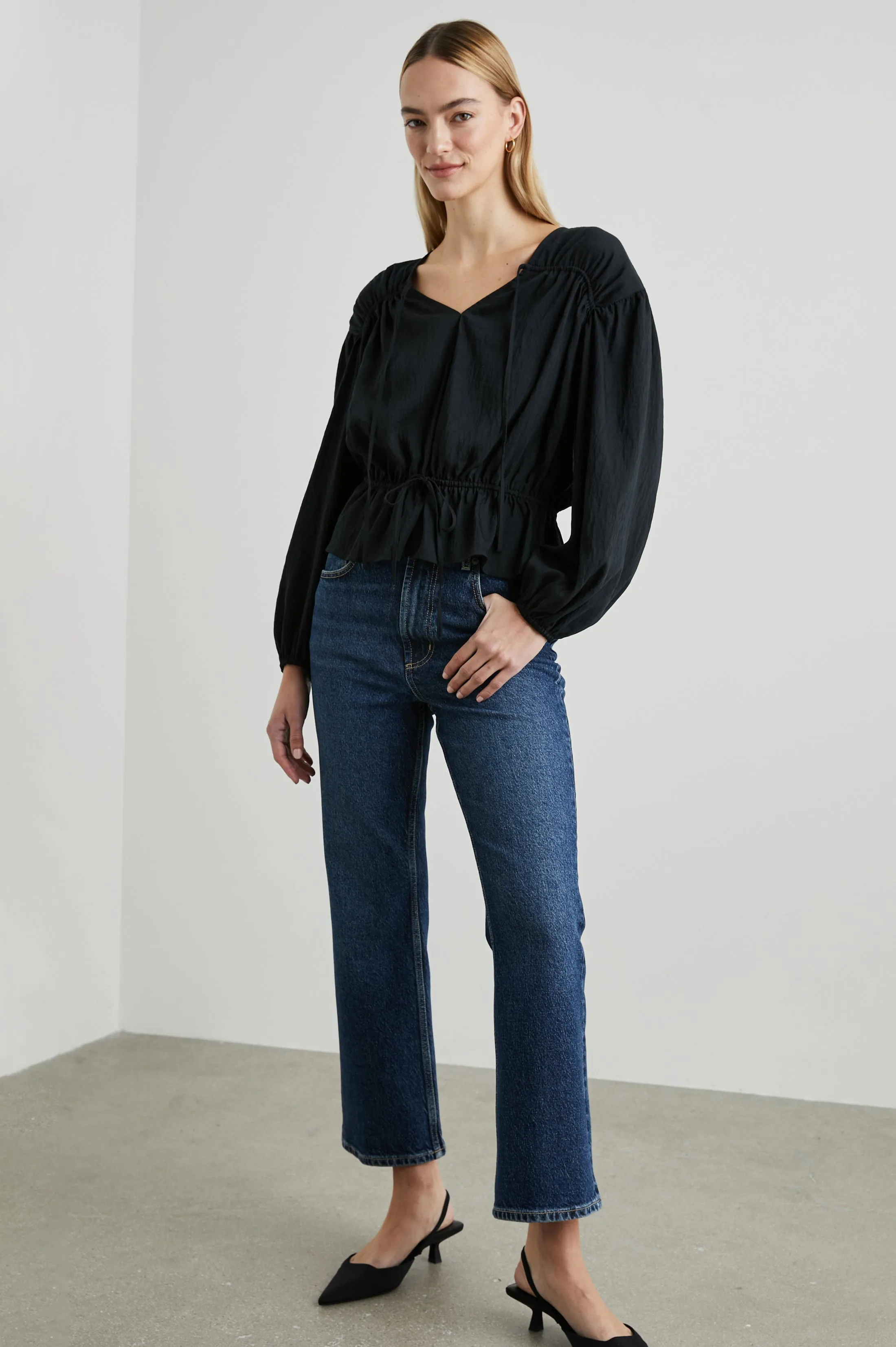 ABRA TOP - BLACK Rails