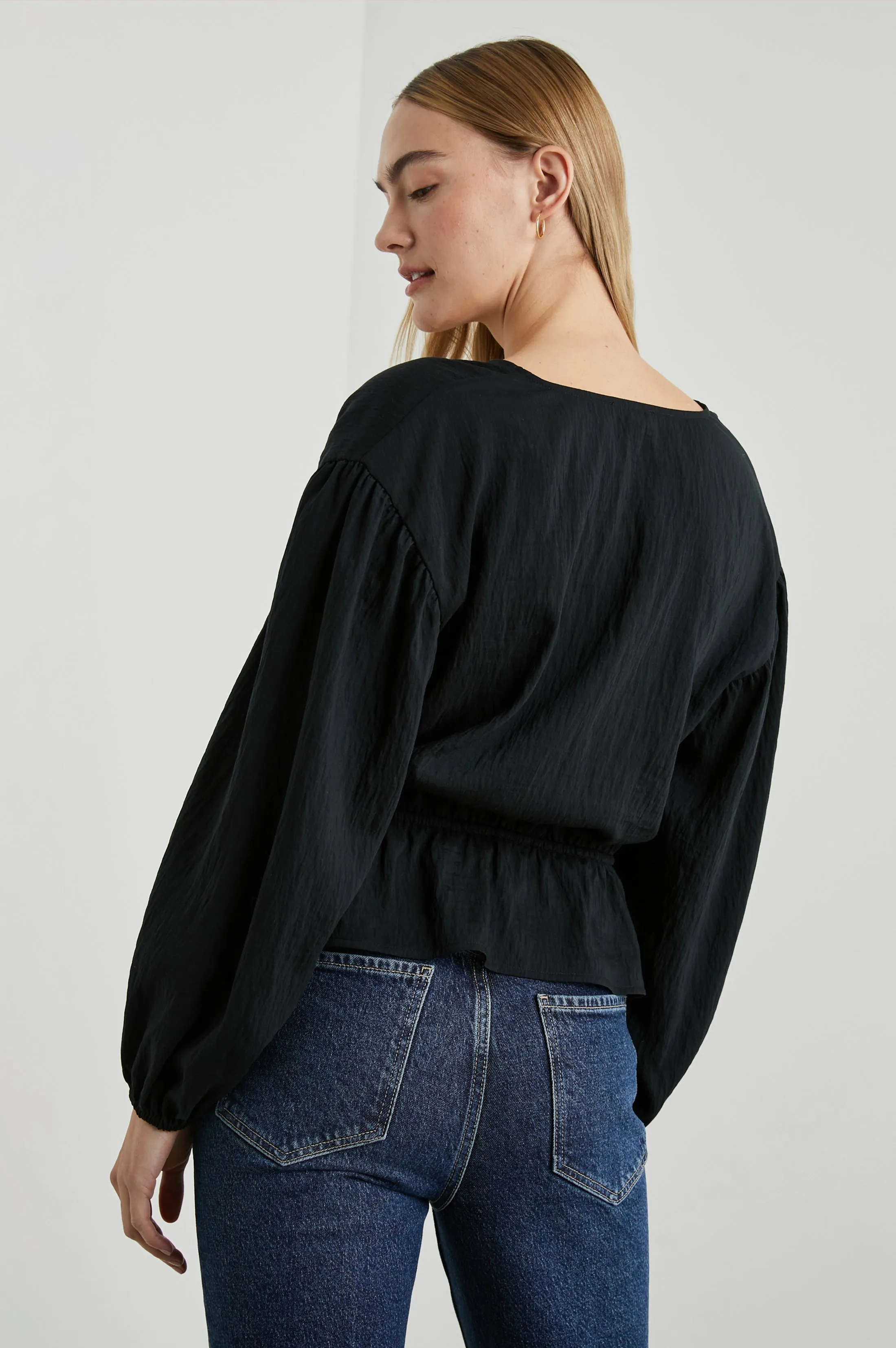 ABRA TOP - BLACK Rails