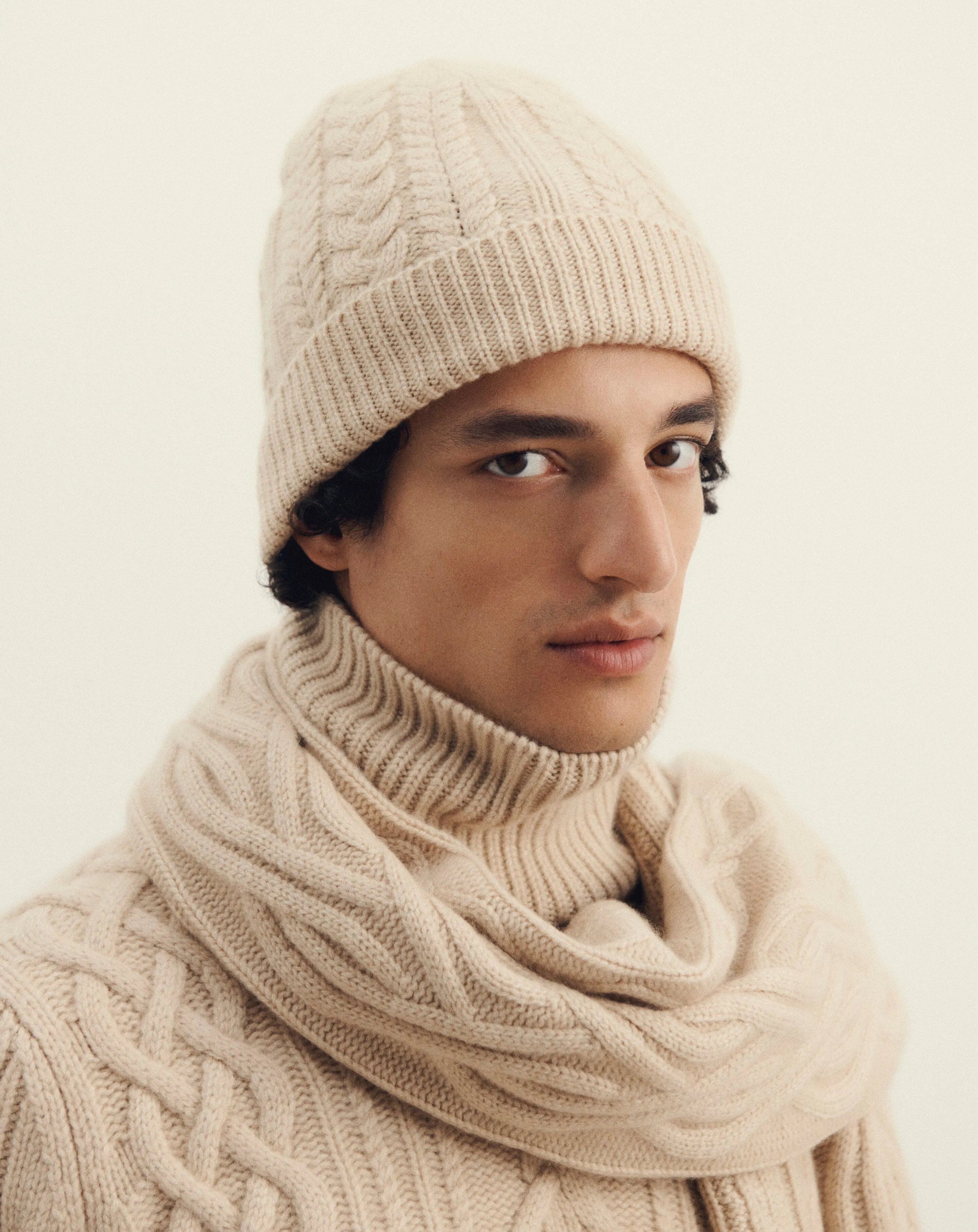 Cable knit hat with turn-up Eric Bompard