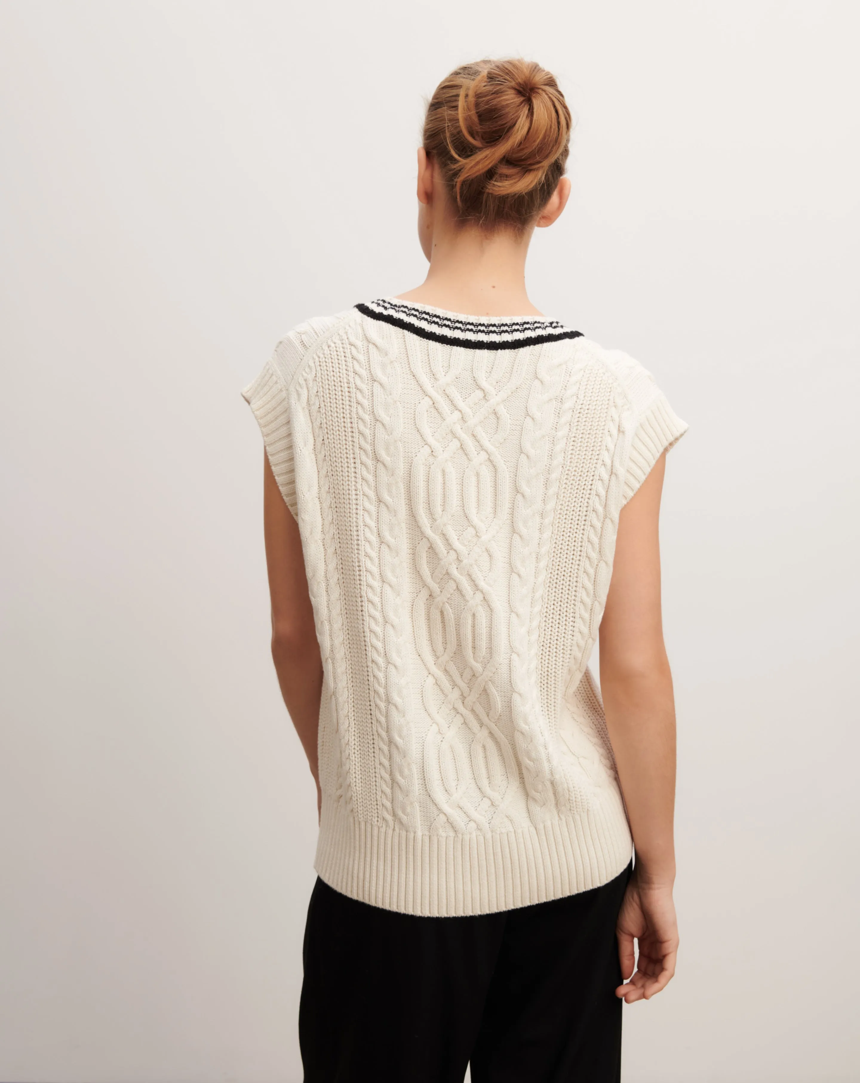 Cable sleeveless pullover Eric Bompard
