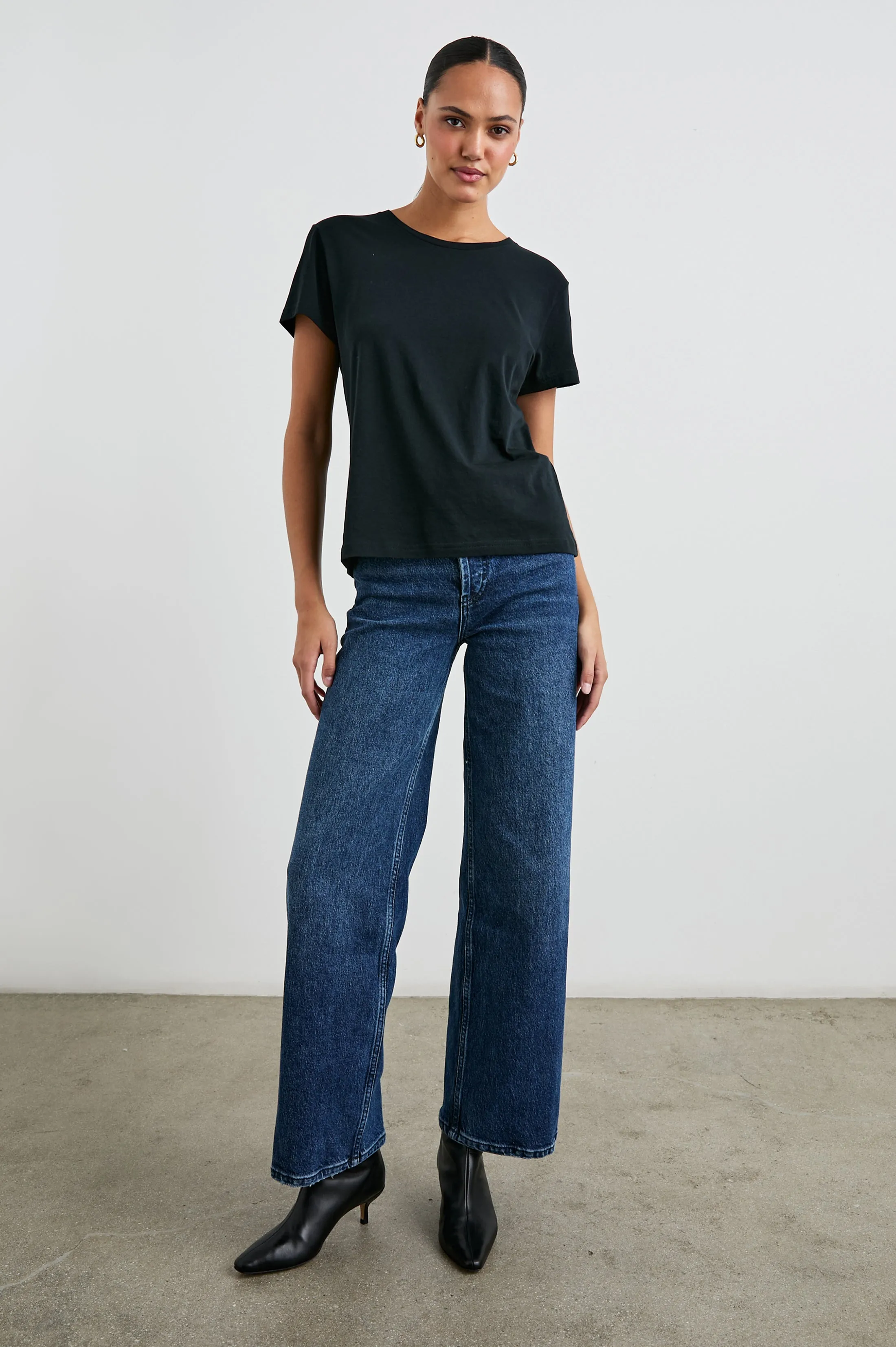 CLASSIC CREW NECK T-SHIRT - BLACK Rails
