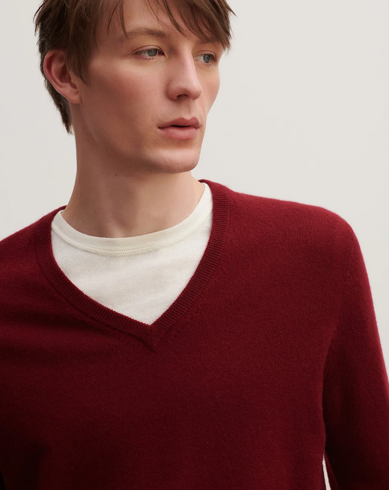 Classic V-neck pullover Eric Bompard