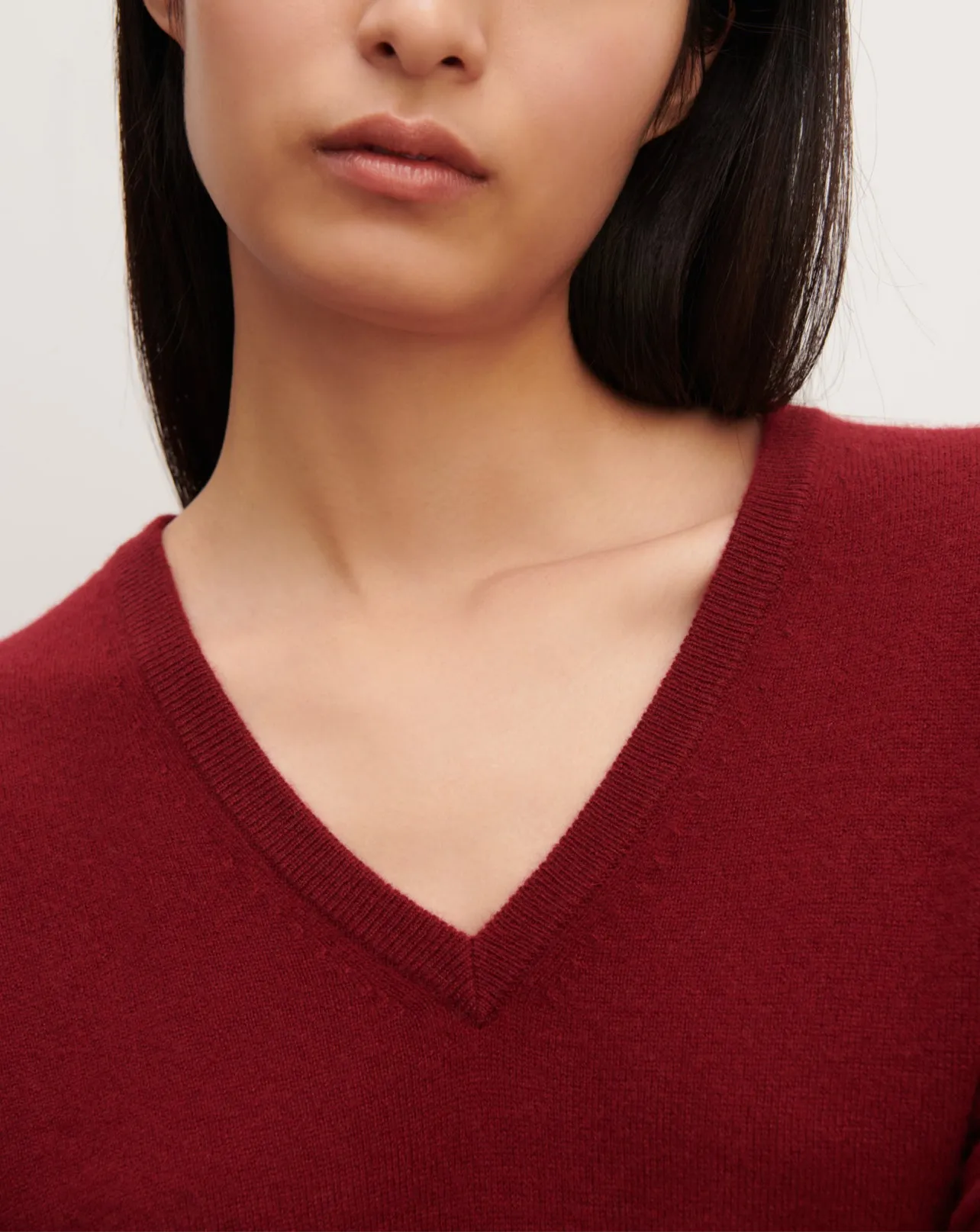 Classic V-neck pullover Eric Bompard