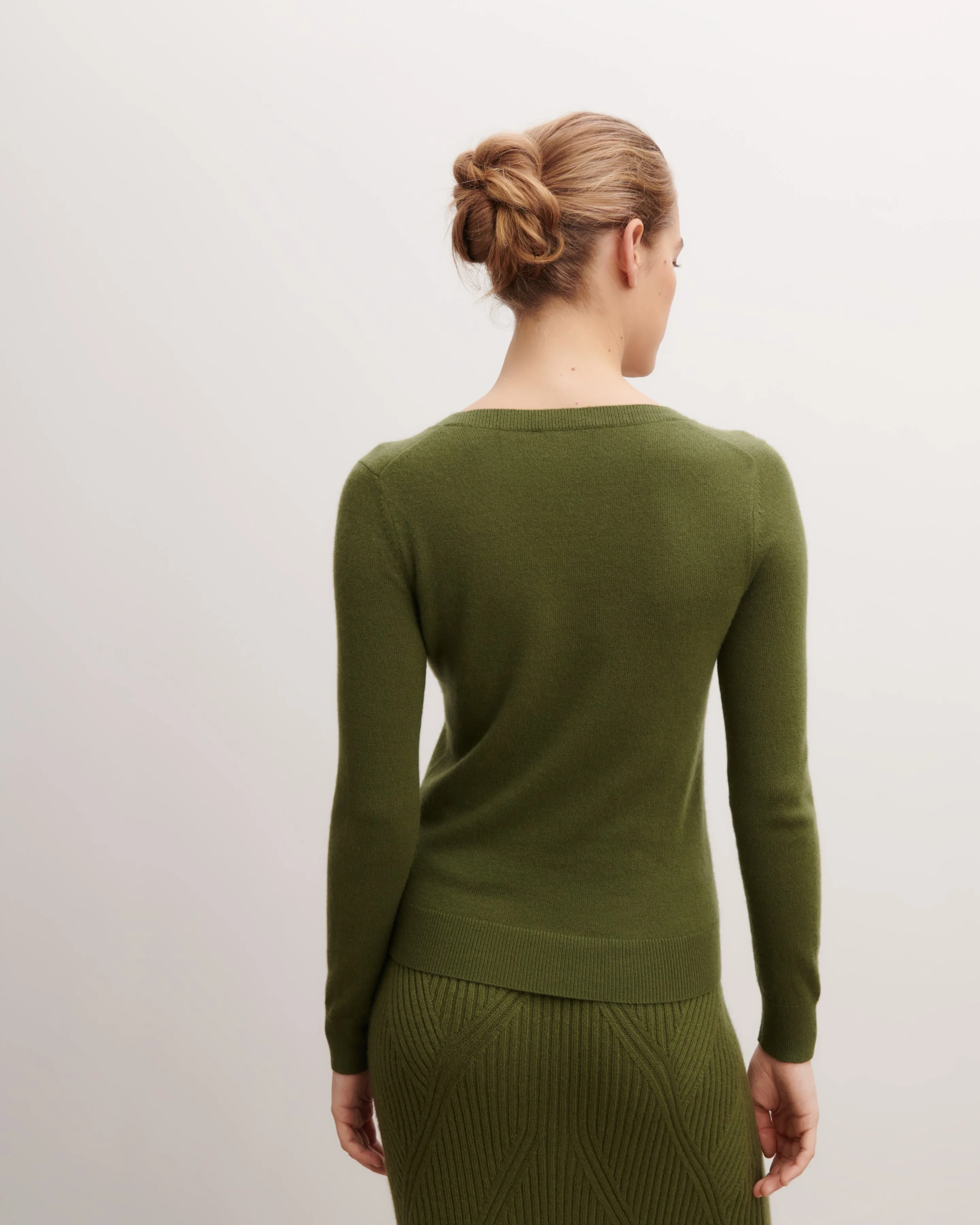 Classic V-neck pullover Eric Bompard