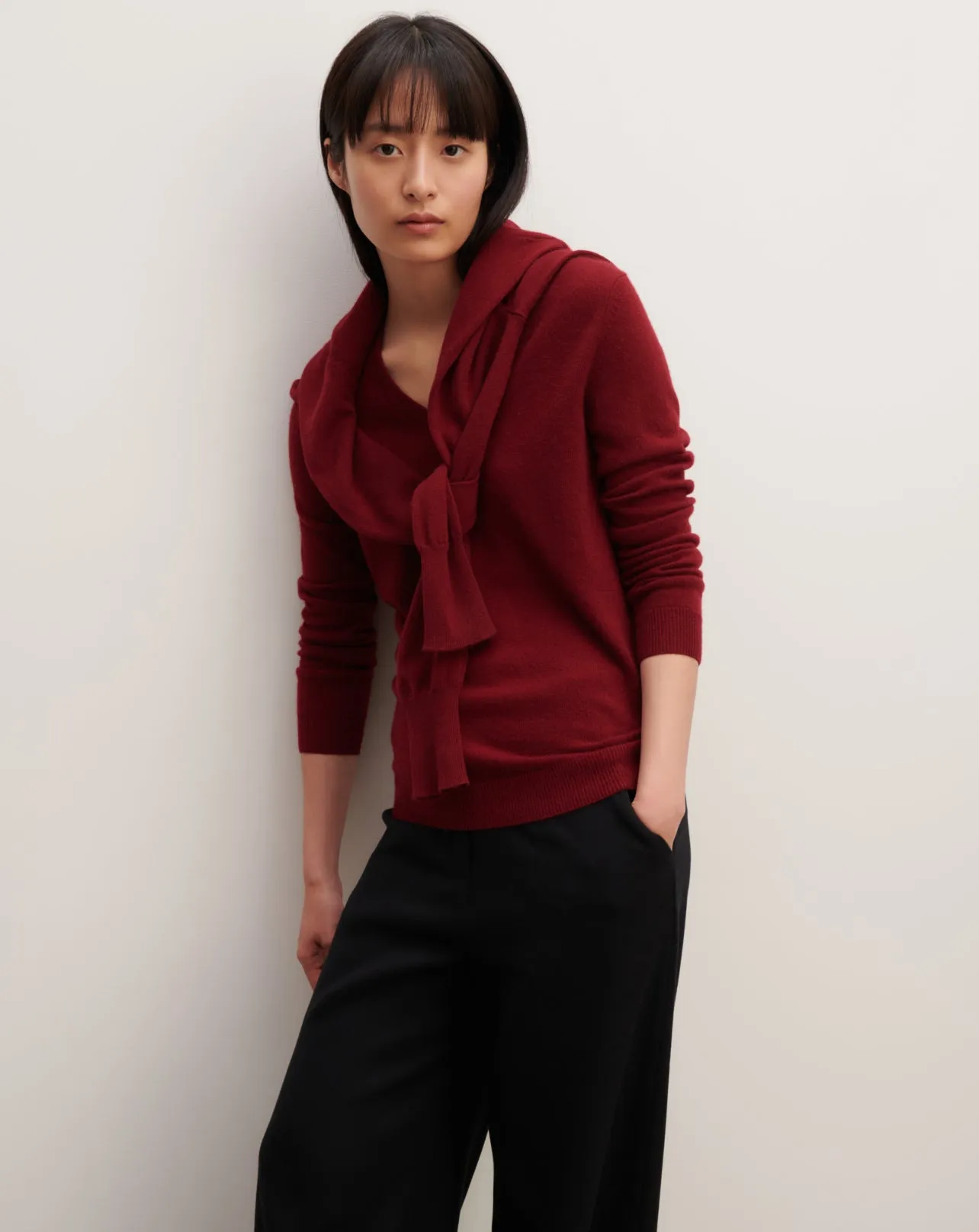 Classic V-neck pullover Eric Bompard