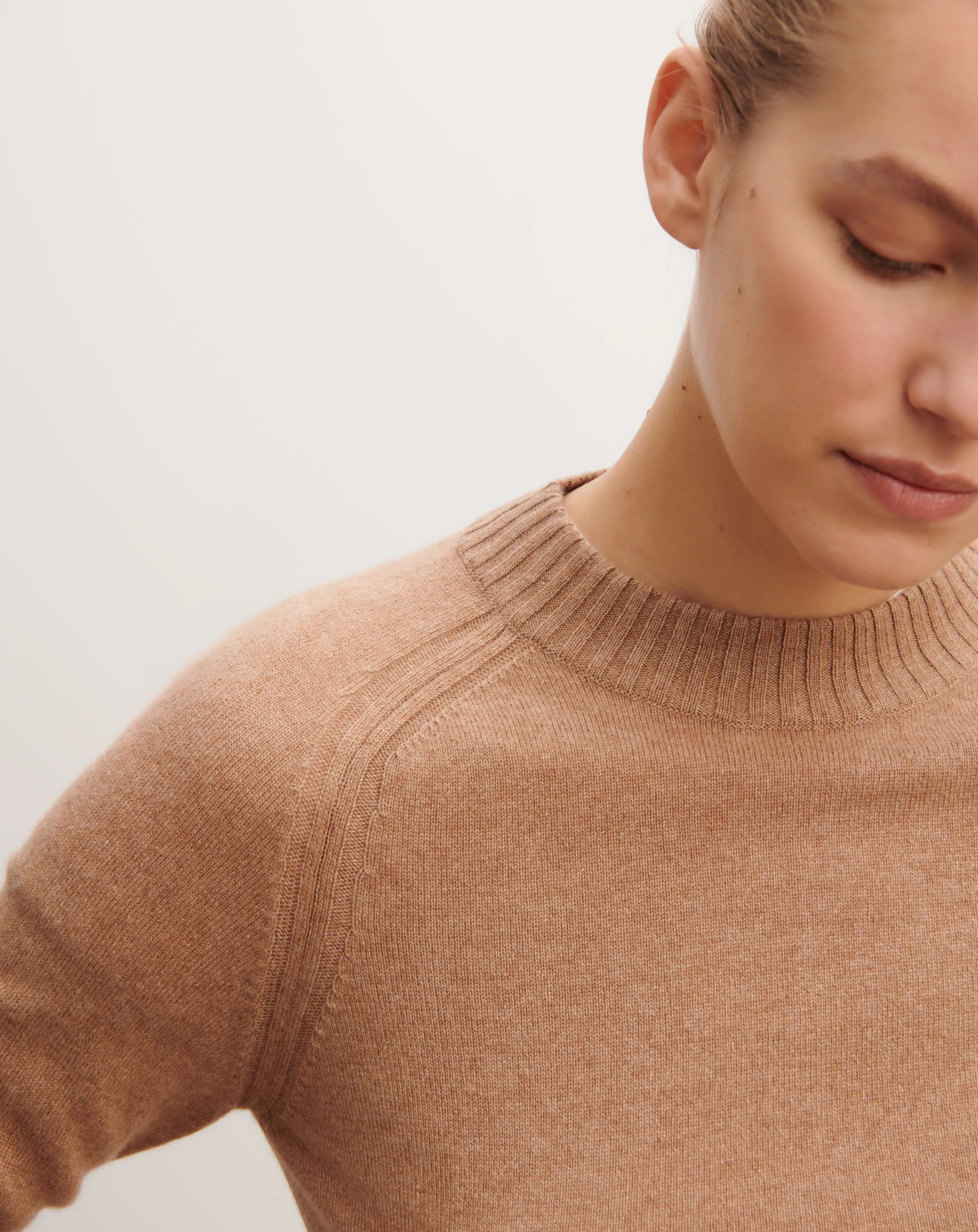 Fitted round neck pullover Eric Bompard