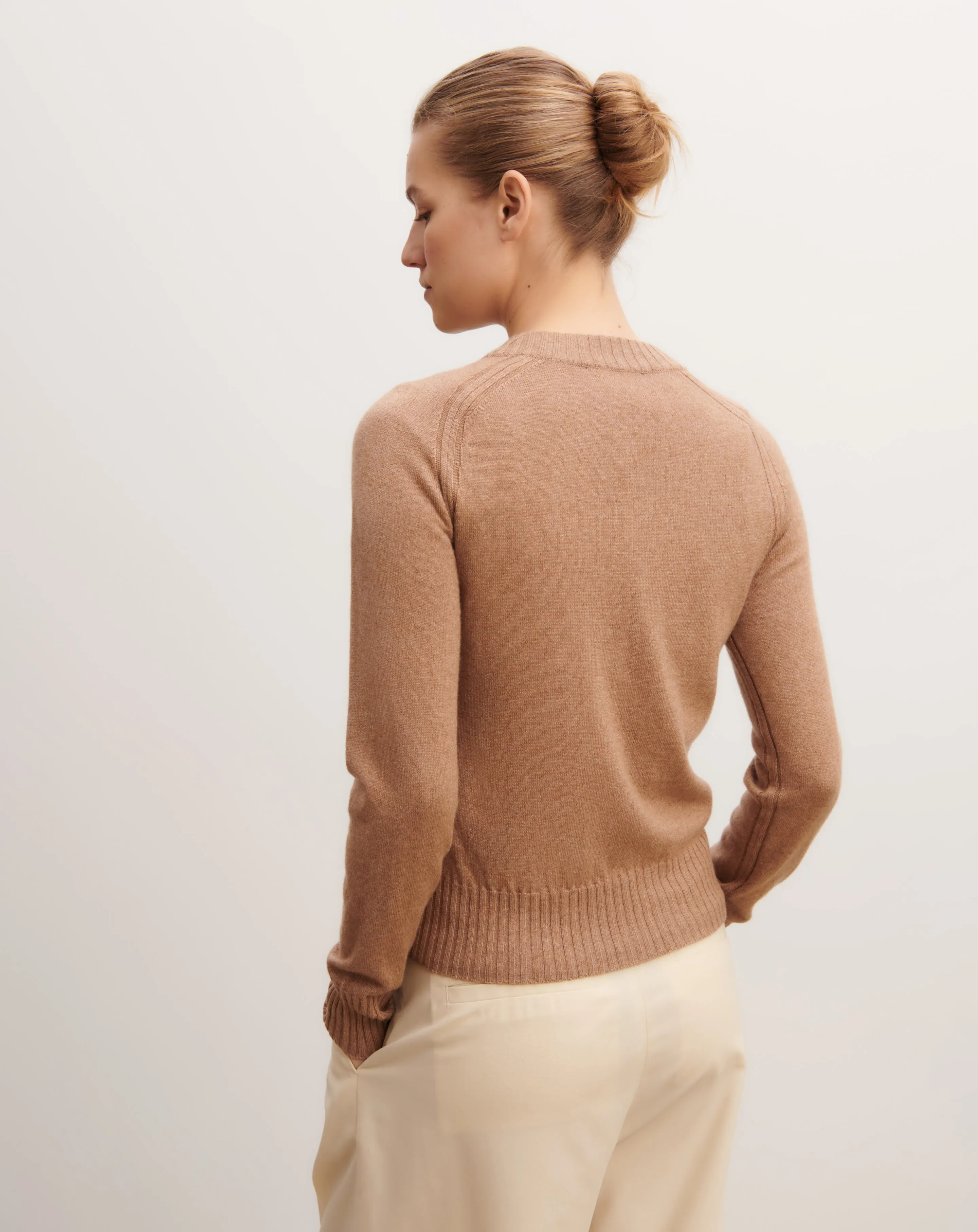 Fitted round neck pullover Eric Bompard