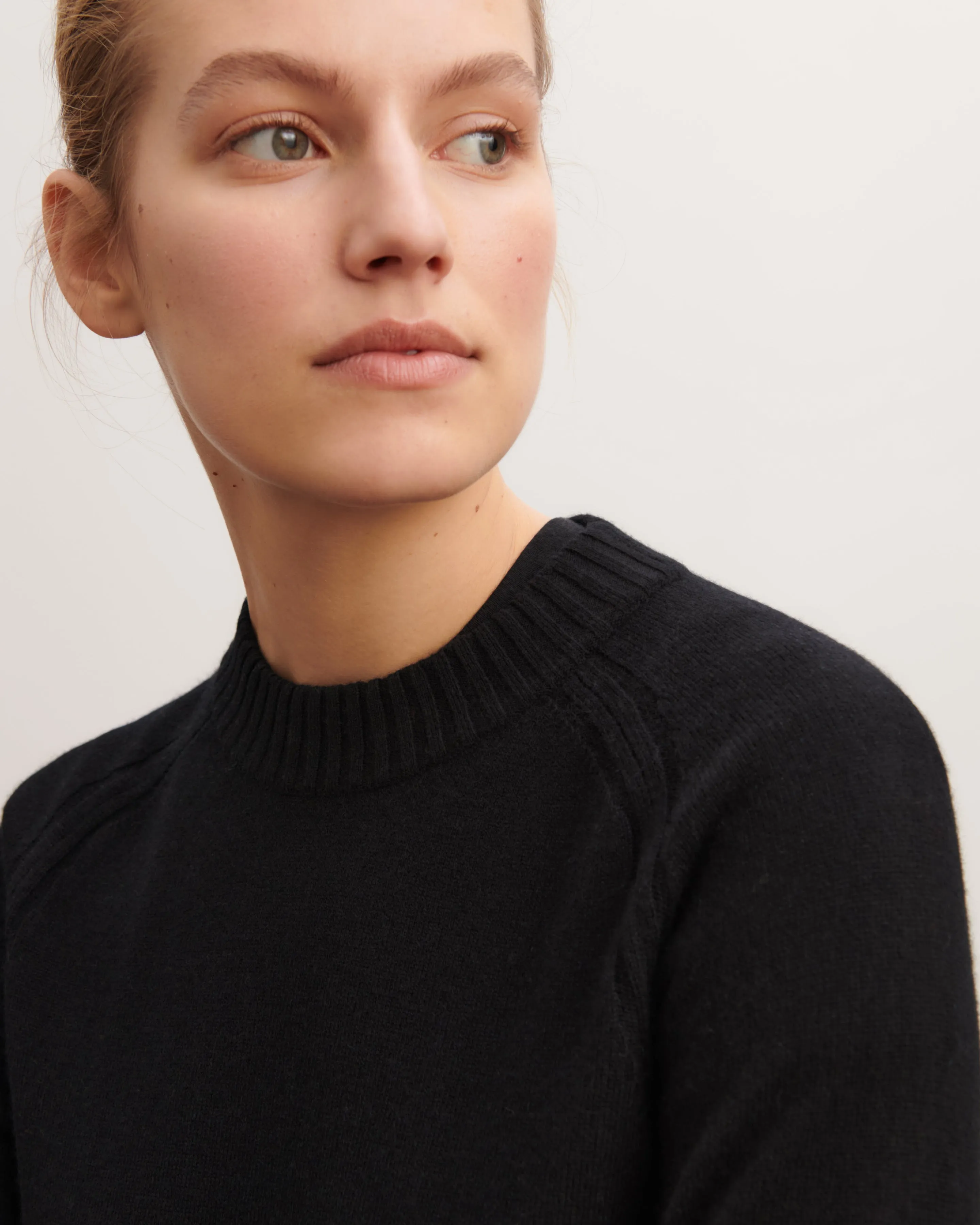 Fitted round neck pullover Eric Bompard