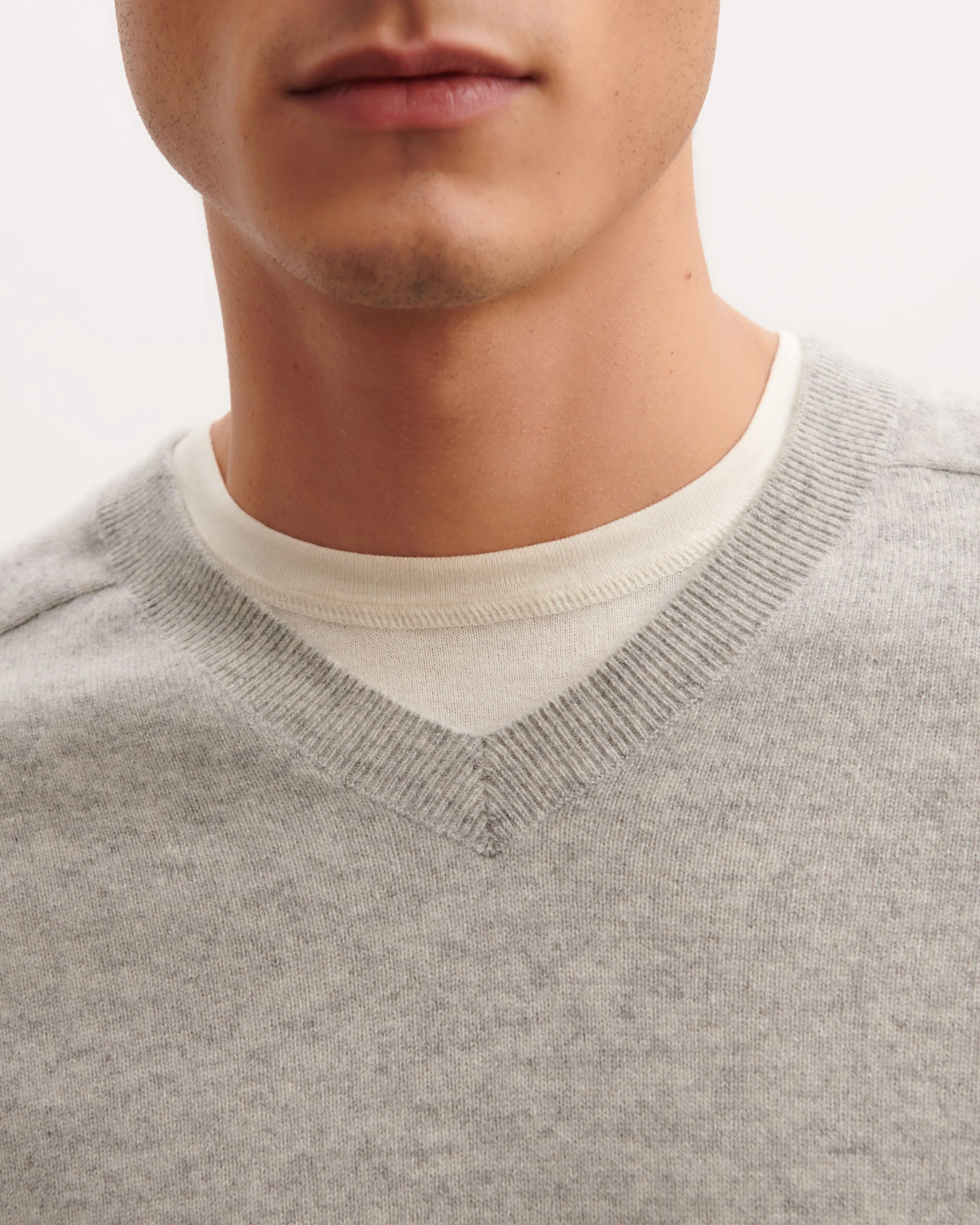 Hammered V-neck jumper Eric Bompard