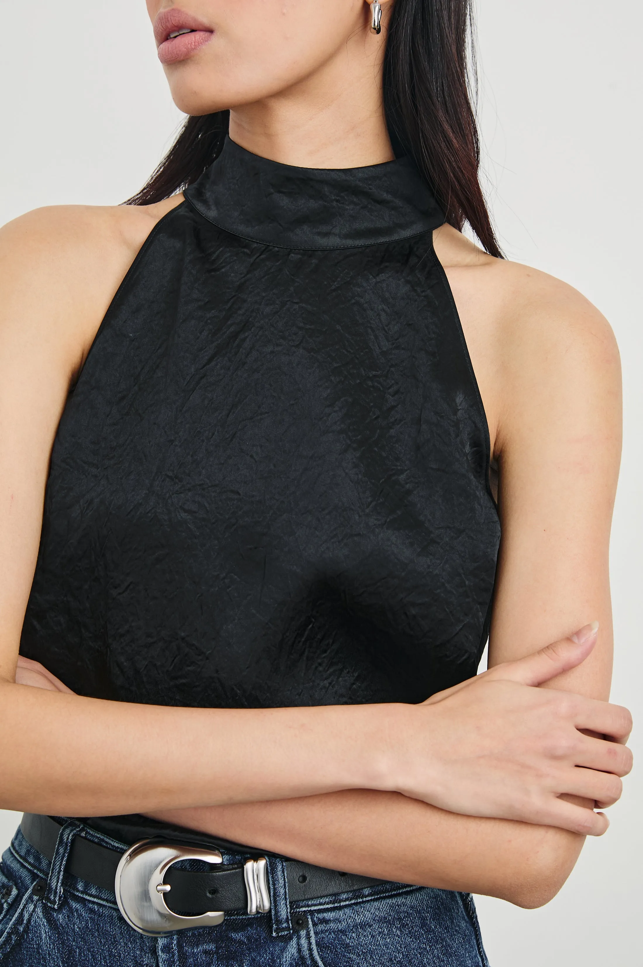 LEAH TOP - BLACK CRINKLE Rails
