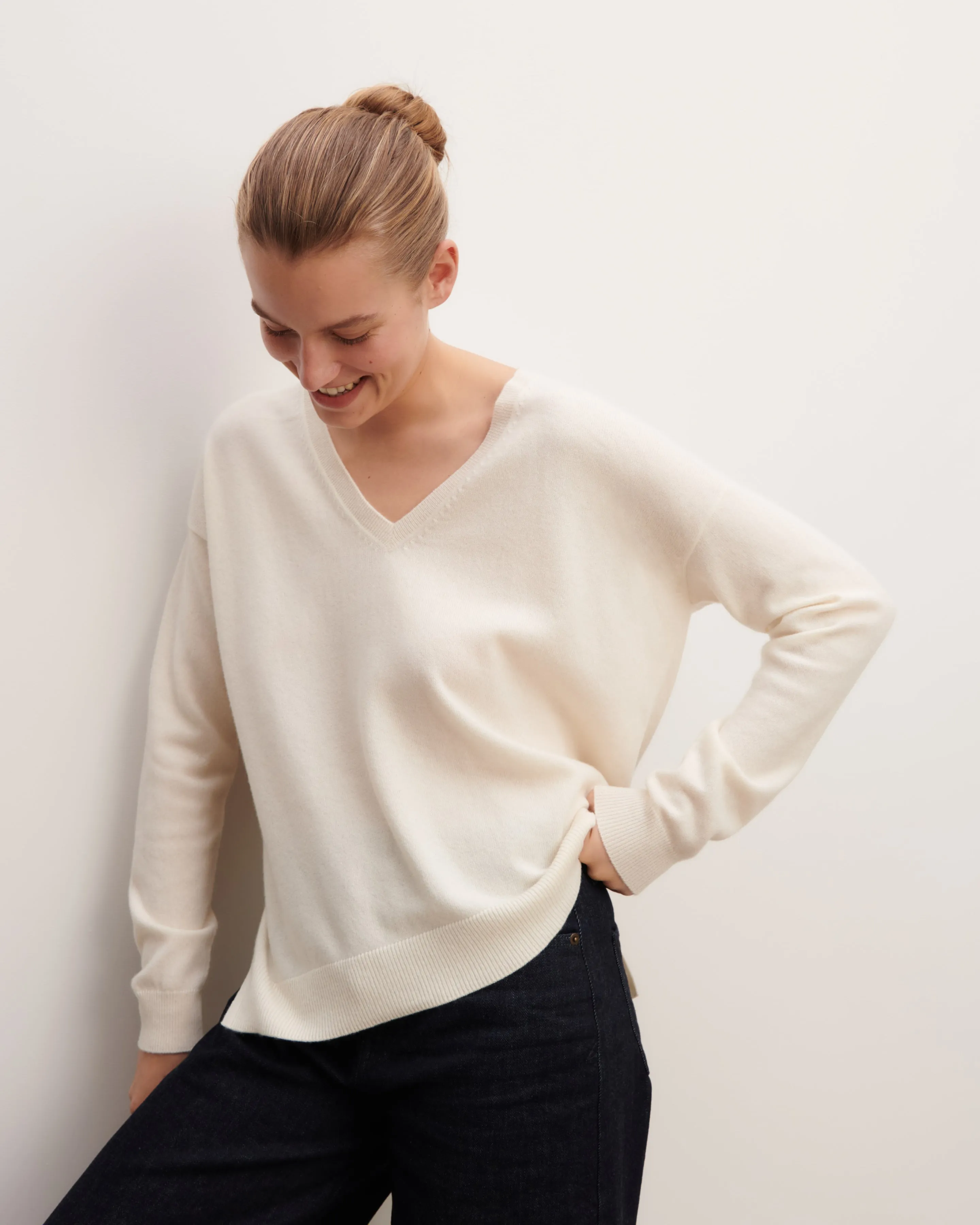 Loose V-neck pullover Eric Bompard