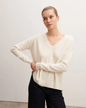 Loose V-neck pullover Eric Bompard