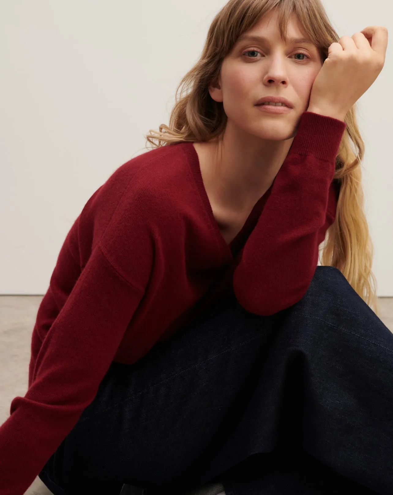 Loose V-neck pullover Eric Bompard