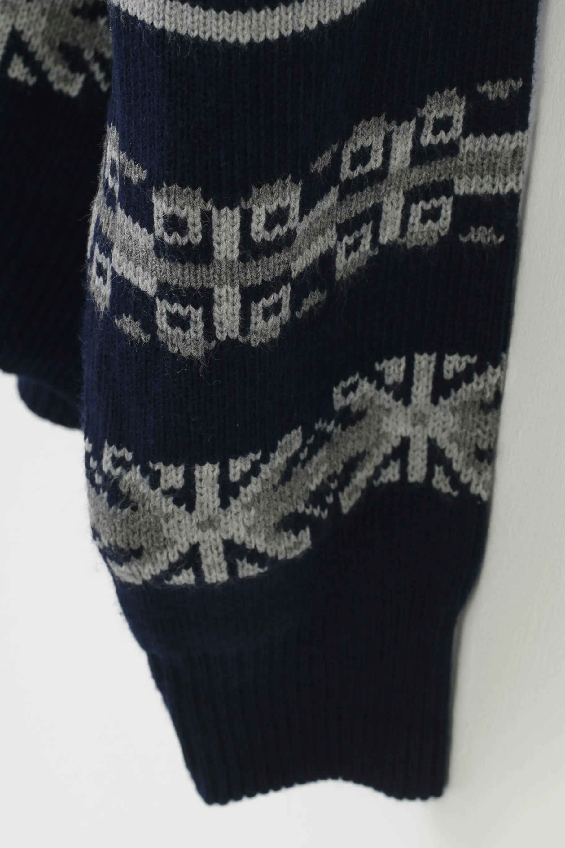 Lupa Men XL Jumper Navy Acrylic Nordic Crew Neck Menswear Geomteric Print  Sweater