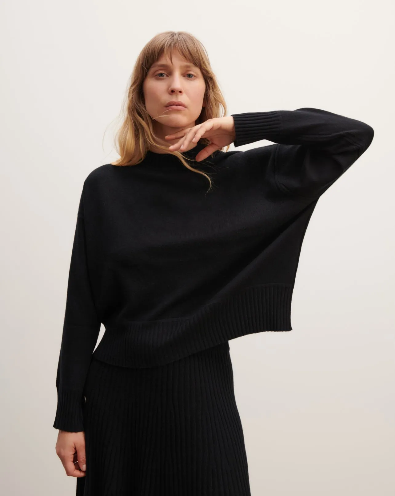 Oversized round neck pullover Eric Bompard
