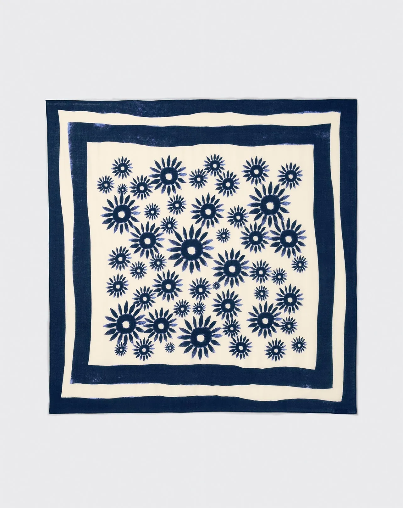 Printed square scarf Eric Bompard