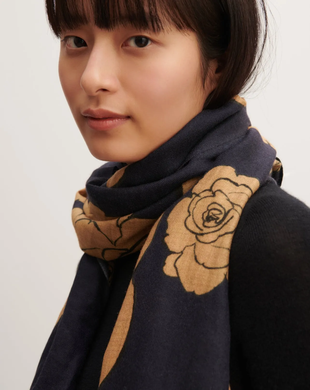 Printed stole Eric Bompard
