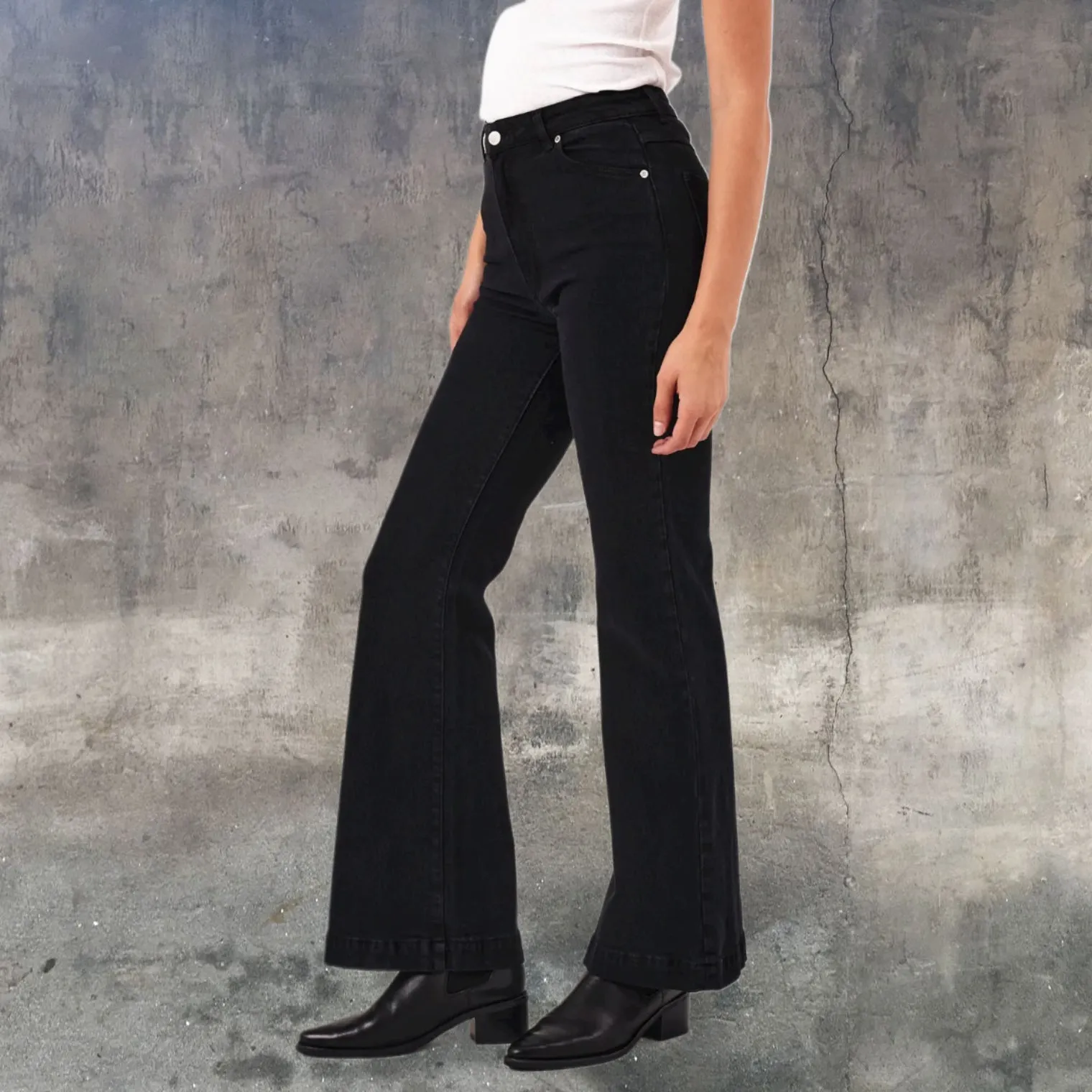 ROLLAS Womens Eastcoast Denim Flare - Black