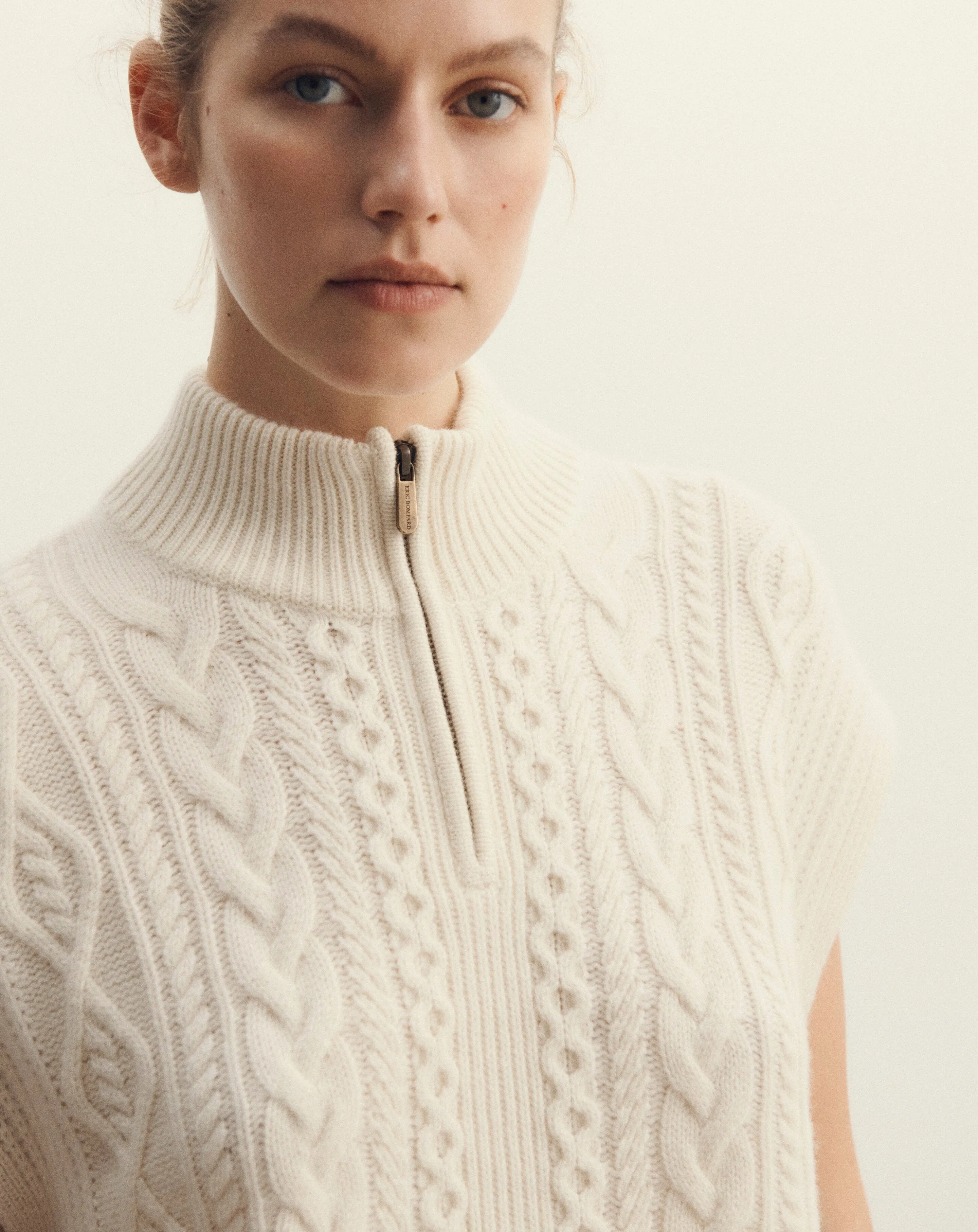 Sleeveless zip-neck pullover Eric Bompard