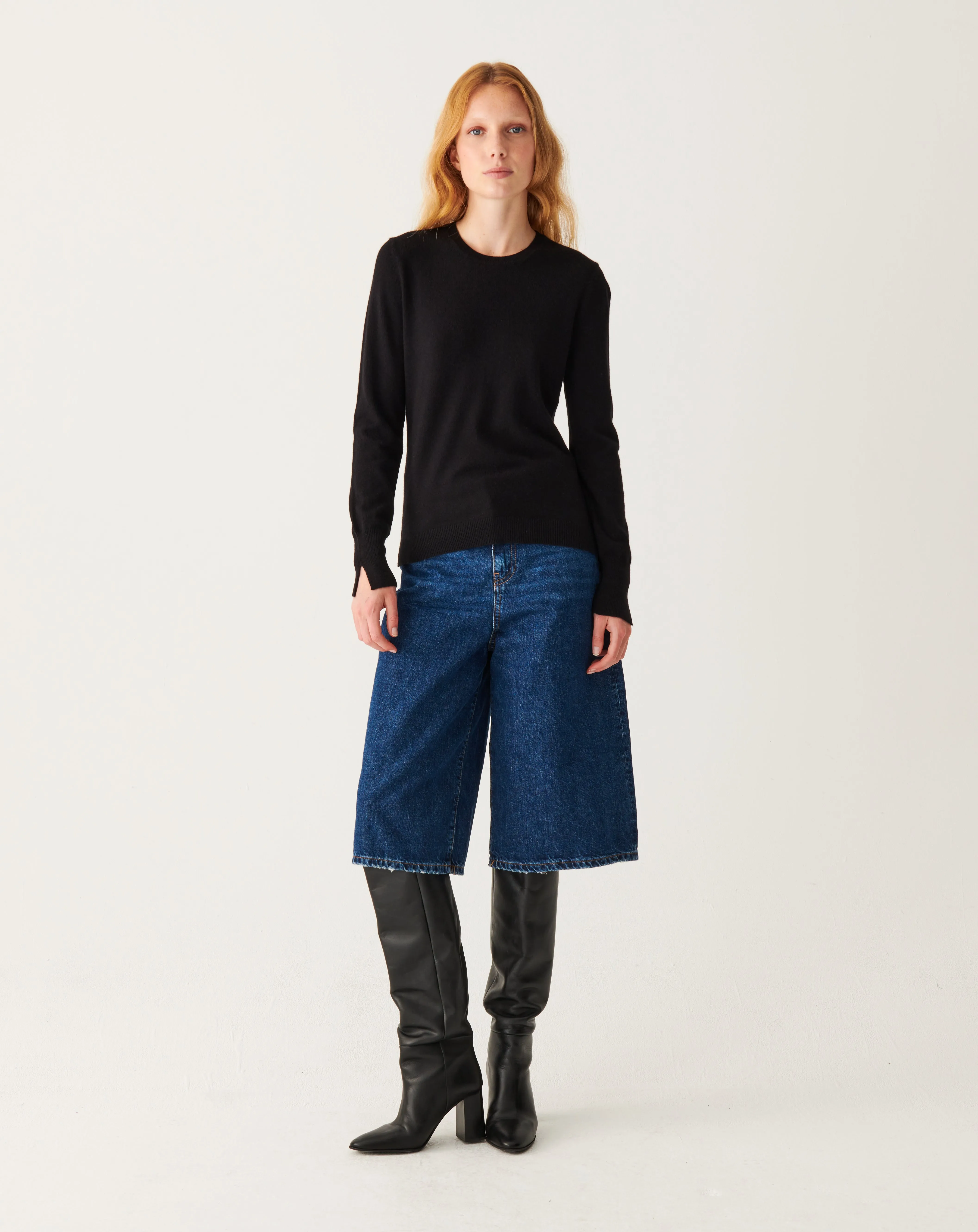 Slit edges fitted crew neck jumper Eric Bompard