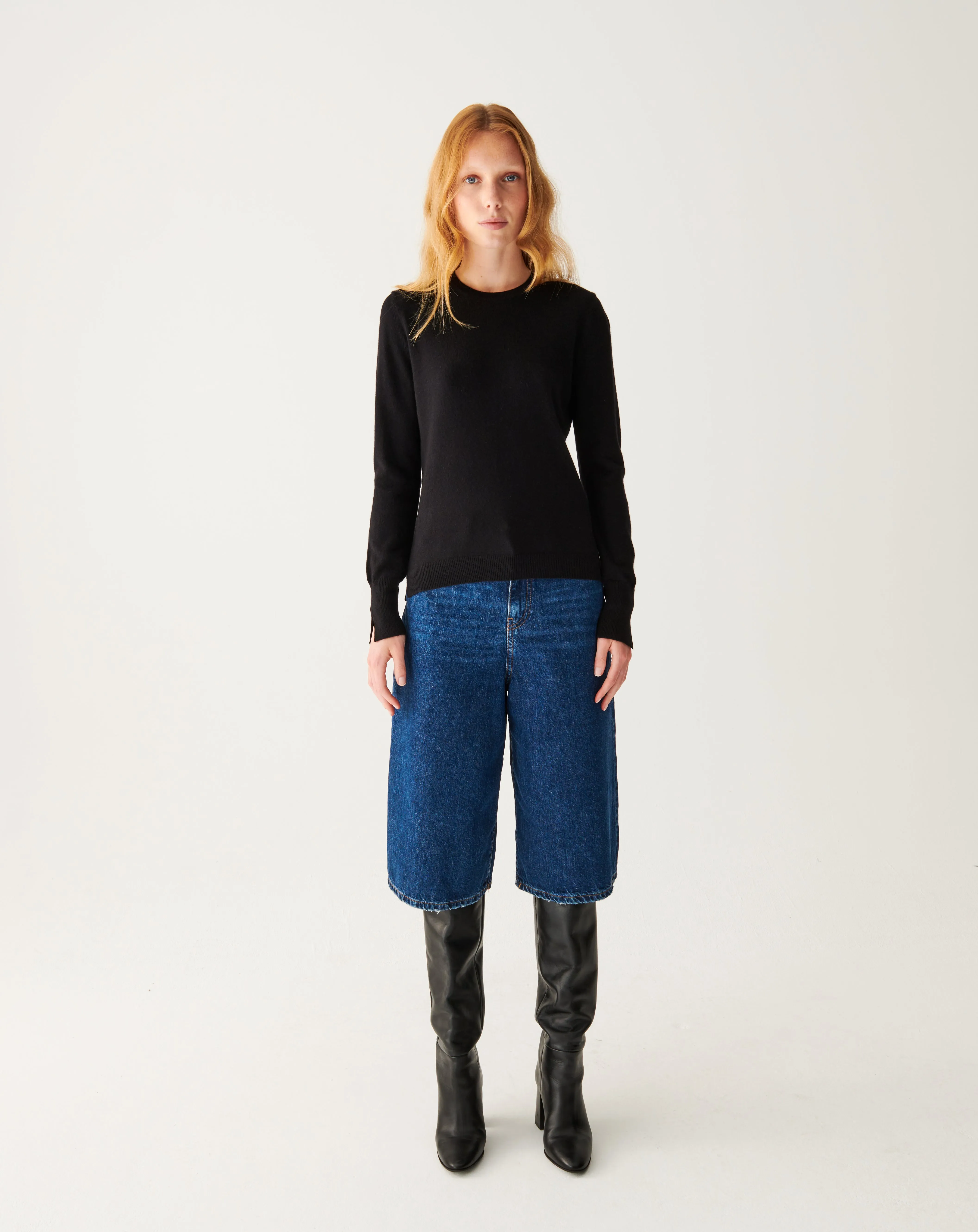 Slit edges fitted crew neck jumper Eric Bompard